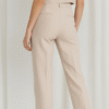 pantalon atras beige Pantalón Tiana